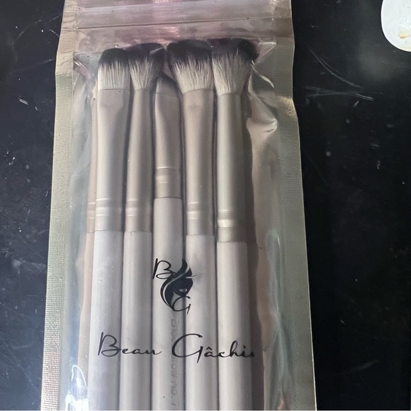 Beau Gâchis 5 Piece Eye Makeup Brush Set NWT - - Picture 11 of 11